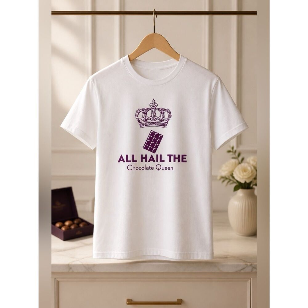 WHITE SHORT SLEEVE CUSTOM INK T-SHIRT “ALL HAIL THE CHOCOLATE QUEEN” in BROWN S